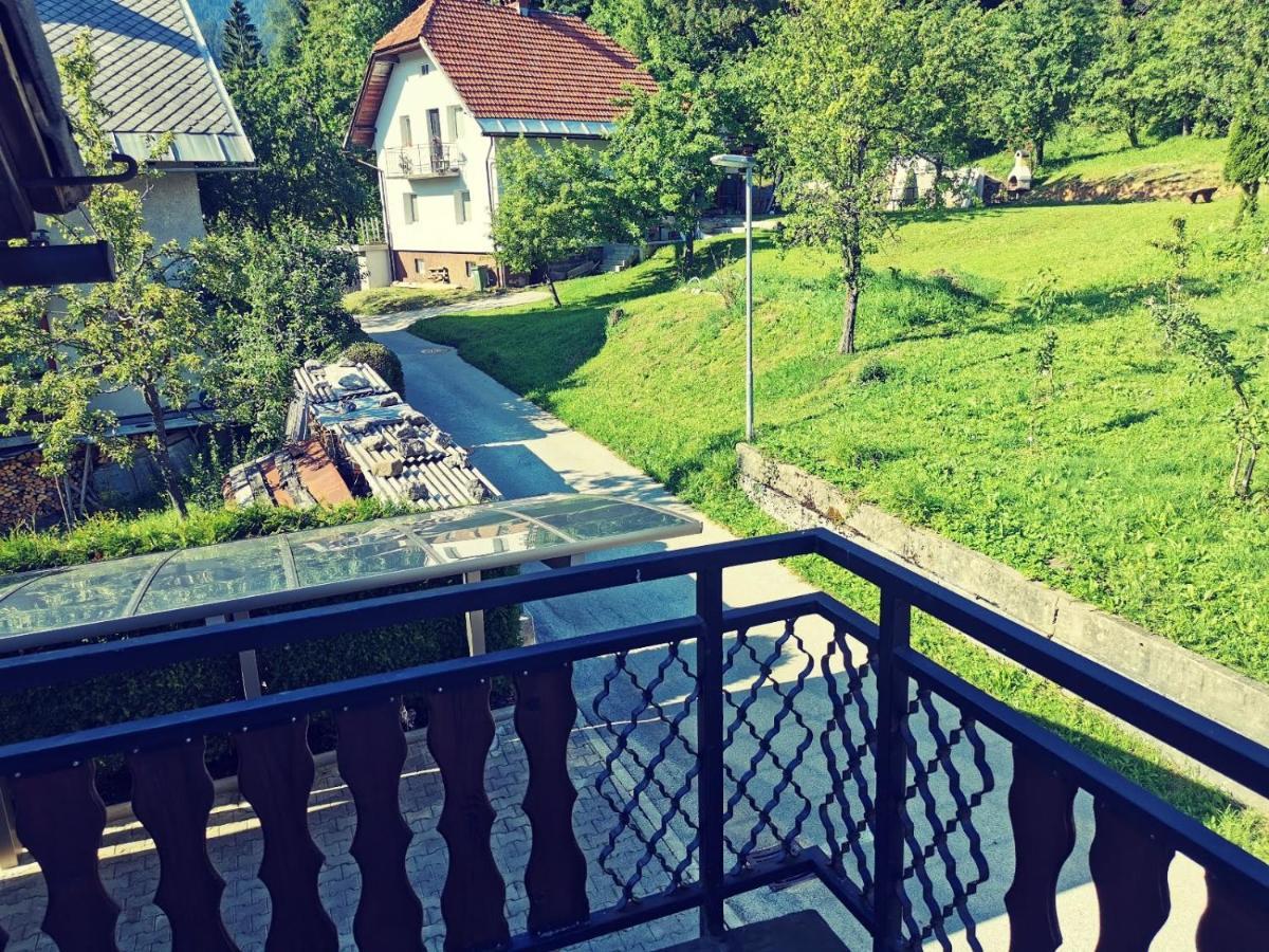 Apartma Rekar - A House, Where You Can Relax In The Embrace Of Nature Jesenice Exterior photo